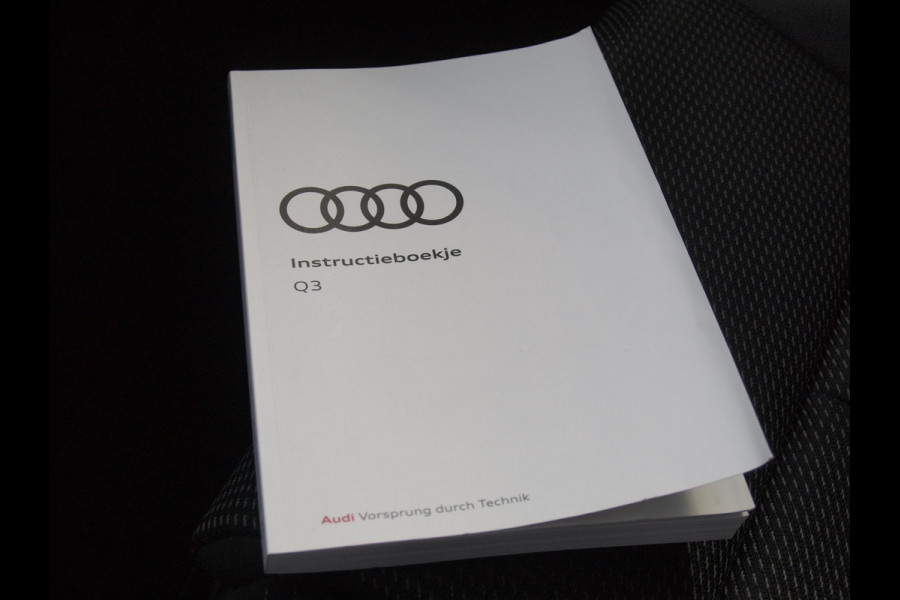 Audi Q3 35 TFSI S-Line edition | Apple Carplay | Virtual Cockpit | Automaat | 20 inch | NL-Auto |