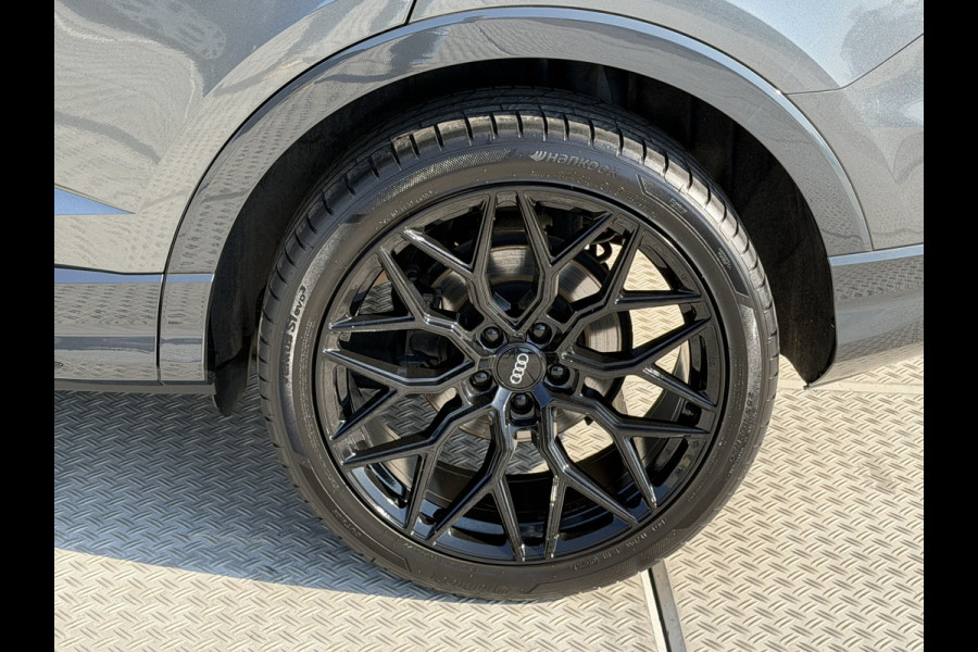 Audi Q3 Sportback 35 TFSI S Edition PANO DAK 20 INCH VELGEN