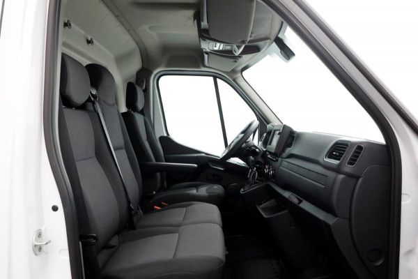 Renault Master T35 2.3 dCi 135pk L2H2 Comfort Airco/Navi NIEUW BPM-vrij 03-2023