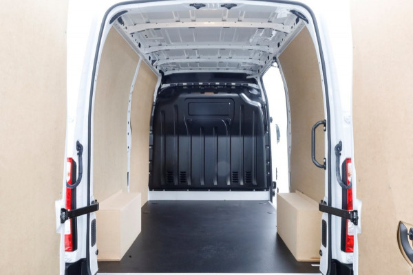 Renault Master T35 2.3 dCi 135pk L2H2 Comfort Airco/Navi NIEUW BPM-vrij 03-2023