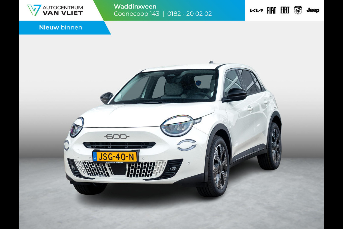 Fiat 600 1.2 Hybrid La Prima | 145 PK | Apple Carplay | Camera l El. Stoelen l Stoelverwarming