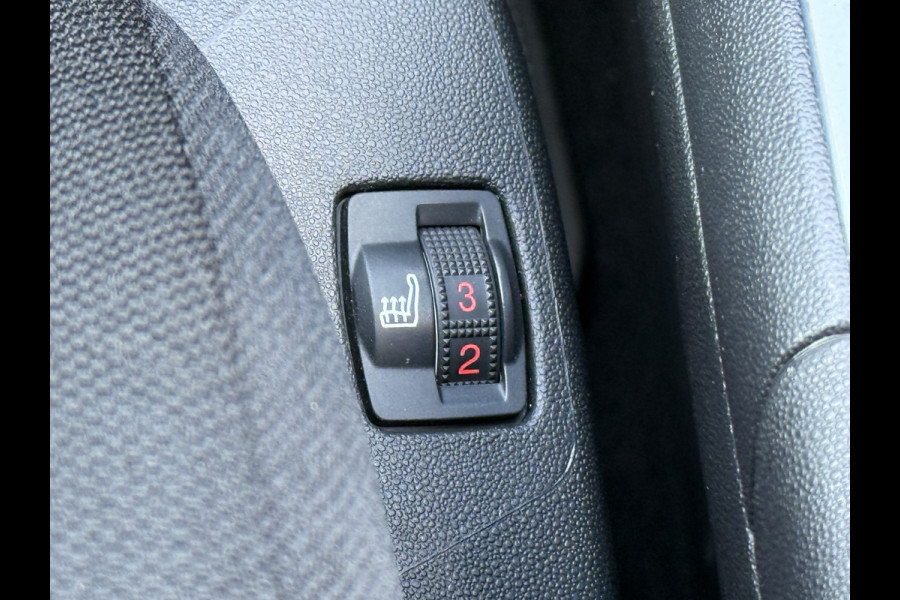 Citroën Grand C4 Spacetourer BWJ 2019 | 1.2T 131PK Business 7PERS | PANO DAK | TREKHAAK | CLIMA | NAVI | STOELVERW | PRIVACY GLASS | CARPLAY | MASSAGE STOEL