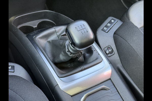 Citroën Grand C4 Spacetourer BWJ 2019 | 1.2T 131PK Business 7PERS | PANO DAK | TREKHAAK | CLIMA | NAVI | STOELVERW | PRIVACY GLASS | CARPLAY | MASSAGE STOEL