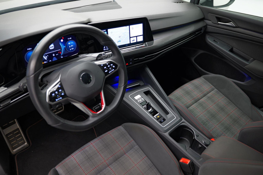 Volkswagen Golf 2.0 TSI GTI |Carplay|IQ.Light|Dodehoek|