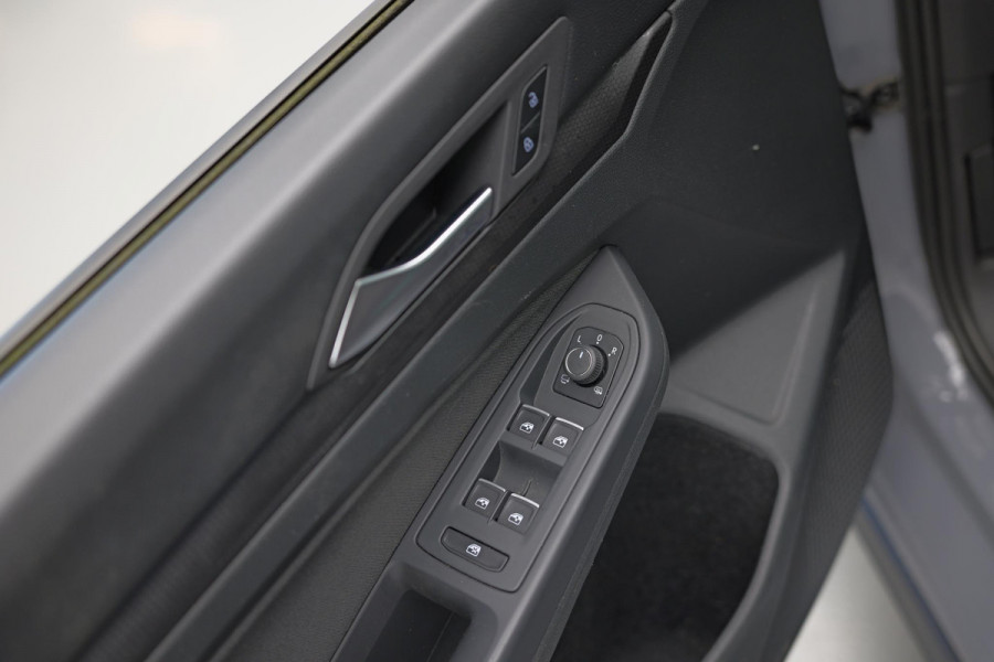 Volkswagen Golf 2.0 TSI GTI |Carplay|IQ.Light|Dodehoek|