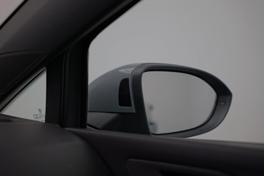 Volkswagen Golf 2.0 TSI GTI |Carplay|IQ.Light|Dodehoek|