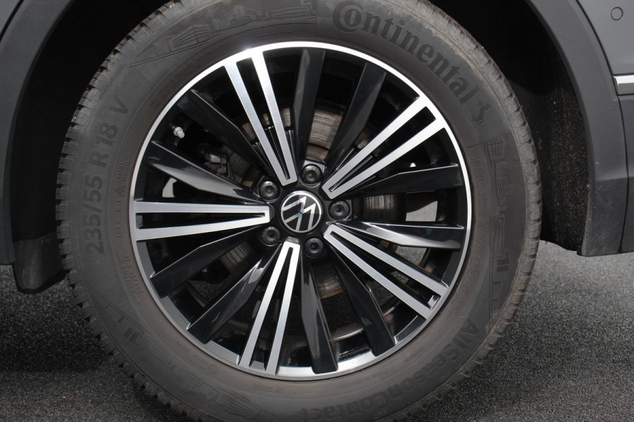 Volkswagen Tiguan 1.5 TSI DSG Active Navigatie Climate Control Adaptive Cruise Camera Control Led Dab Stoelverwarming Lichtmetalen Velgen