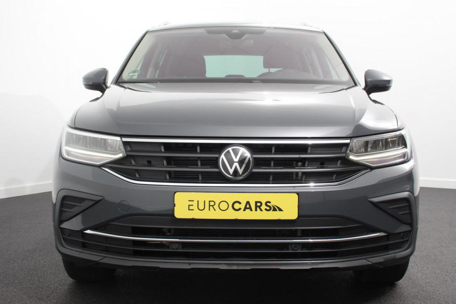 Volkswagen Tiguan 1.5 TSI DSG Active Navigatie Climate Control Adaptive Cruise Camera Control Led Dab Stoelverwarming Lichtmetalen Velgen