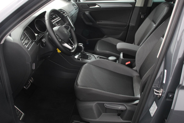 Volkswagen Tiguan 1.5 TSI DSG Active Navigatie Climate Control Adaptive Cruise Camera Control Led Dab Stoelverwarming Lichtmetalen Velgen