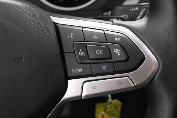 Volkswagen Tiguan 1.5 TSI DSG Active Navigatie Climate Control Adaptive Cruise Camera Control Led Dab Stoelverwarming Lichtmetalen Velgen
