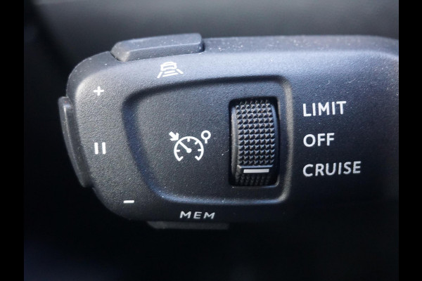 Peugeot 2008 1.2 TURBO 100 Allure 360 Camera