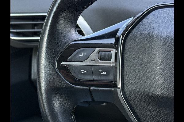 Peugeot 3008 BWJ 2019 | 1.2T 131PK Executive | TREKHAAK | CLIMA | NAVI | CARPLAY | PDC | PRIVACY GLASS | 17'' LMV