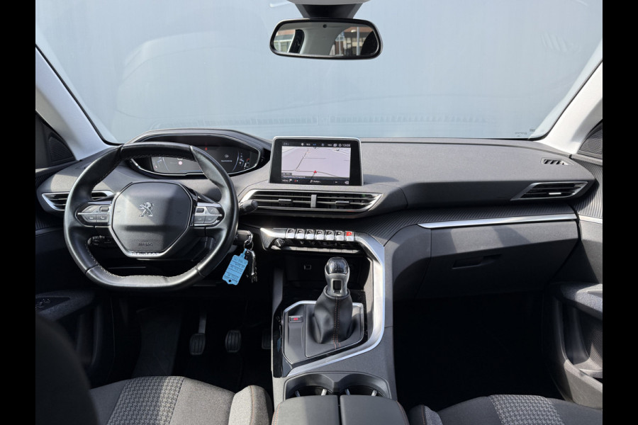 Peugeot 3008 BWJ 2019 | 1.2T 131PK Executive | TREKHAAK | CLIMA | NAVI | CARPLAY | PDC | PRIVACY GLASS | 17'' LMV