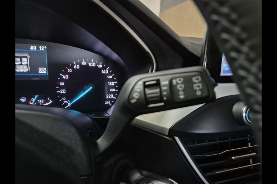 Ford FOCUS Wagon 1.0 EcoBoost Titanium X Business | Clima| Carplay | Camera | Navi | Stoelverwarming |