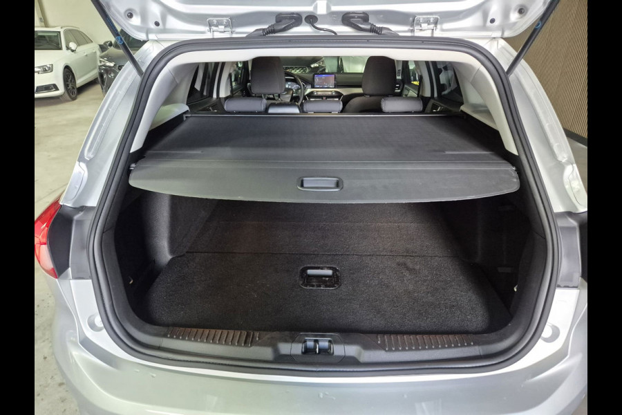Ford FOCUS Wagon 1.0 EcoBoost Titanium X Business | Clima| Carplay | Camera | Navi | Stoelverwarming |