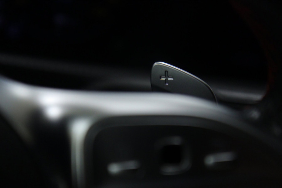 Mercedes-Benz A-Klasse 250 e AMG Limited PANO/BURM/CARPLAY/STOELVER/VOL