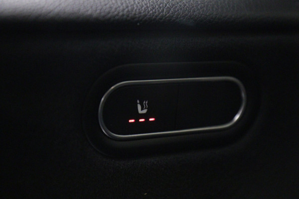 Mercedes-Benz A-Klasse 250 e AMG Limited PANO/BURM/CARPLAY/STOELVER/VOL