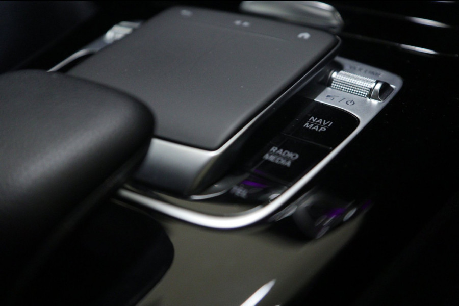 Mercedes-Benz A-Klasse 250 e AMG Limited PANO/BURM/CARPLAY/STOELVER/VOL