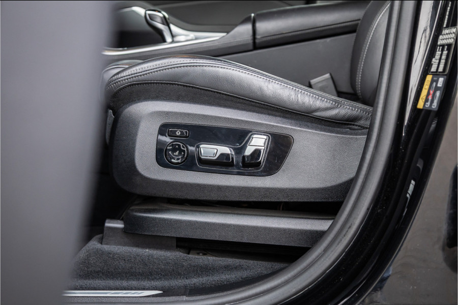 BMW X5 xDrive45e High Executive - Skylounge | Laser | Origineel NL | Dealeronderhouden | Eerste eigenaar