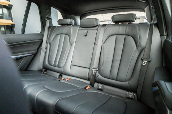 BMW X5 xDrive45e High Executive - Skylounge | Laser | Origineel NL | Dealeronderhouden | Eerste eigenaar