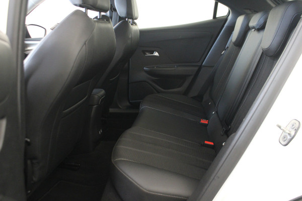 Opel Mokka-e Elegance 50-kWh 11kw bl. |Stoel/stuur verw.|Camera|Navi|