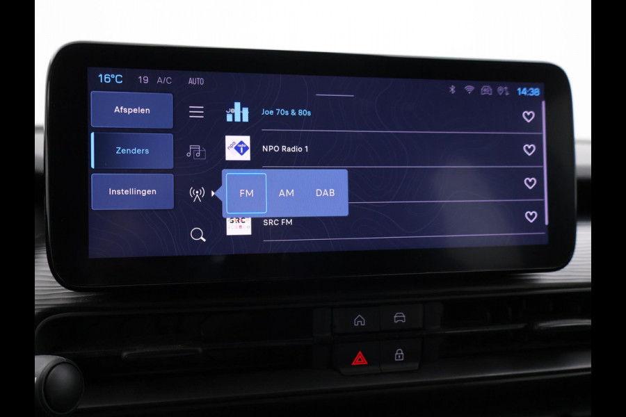 Jeep Avenger LONGITUDE 54 kWh 95% SOH - BTW - APPLE CARPLAY | DEALER ONDEROUDEN | NAVIGATIE | VIRTUAL COCKPIT