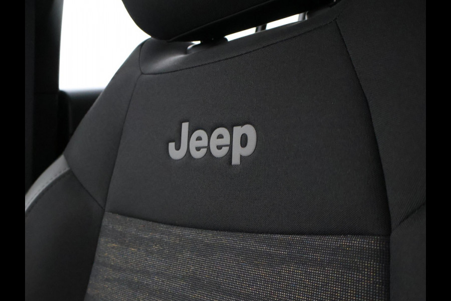 Jeep Avenger LONGITUDE 54 kWh 95% SOH - BTW - APPLE CARPLAY | DEALER ONDEROUDEN | NAVIGATIE | VIRTUAL COCKPIT