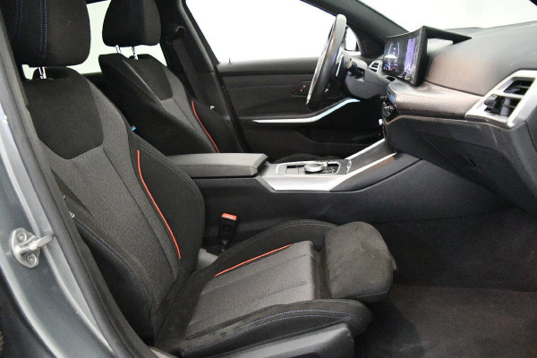 BMW 3 Serie Touring 330e xDrive M-Sport Pano 19inch El-zetels HUD 360-cam LCI-2