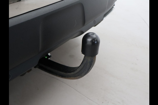 Peugeot 3008 1.6 PLUG-IN HYBRID 225 PK GT + TREKHAAK | ADAPTIVE CRUISE | CAMERA | STOELVERWARMING