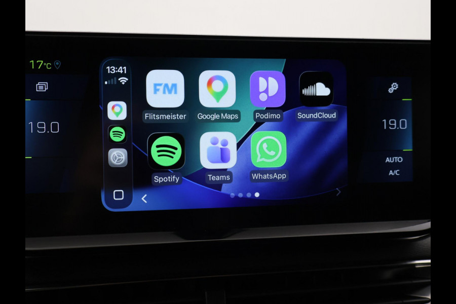 Peugeot 3008 1.6 PLUG-IN HYBRID 225 PK GT + TREKHAAK | ADAPTIVE CRUISE | CAMERA | STOELVERWARMING