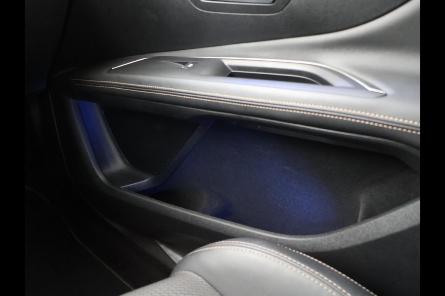 Peugeot 3008 1.6 PLUG-IN HYBRID 225 PK GT + TREKHAAK | ADAPTIVE CRUISE | CAMERA | STOELVERWARMING