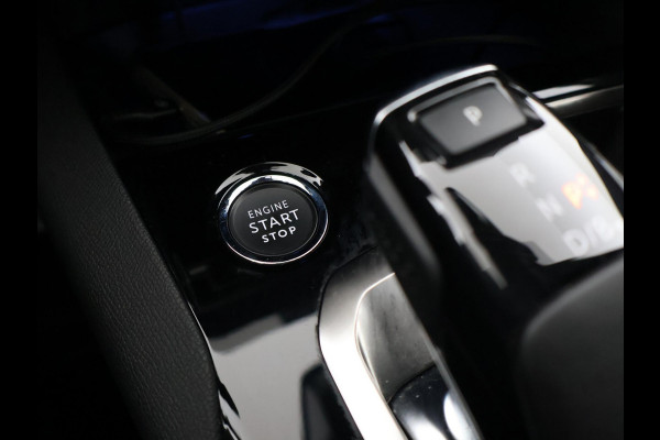 Peugeot 3008 1.6 PLUG-IN HYBRID 225 PK GT + TREKHAAK | ADAPTIVE CRUISE | CAMERA | STOELVERWARMING