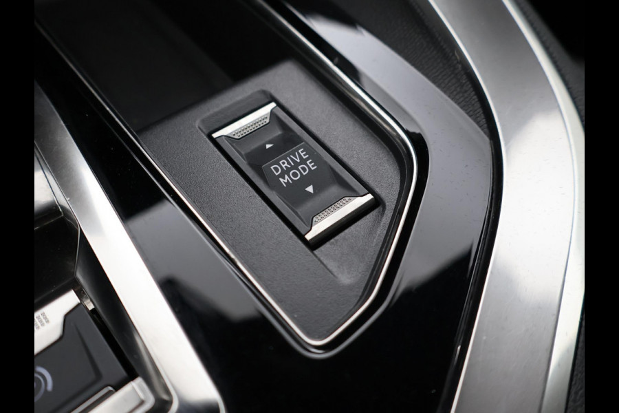 Peugeot 3008 1.6 PLUG-IN HYBRID 225 PK GT + TREKHAAK | ADAPTIVE CRUISE | CAMERA | STOELVERWARMING