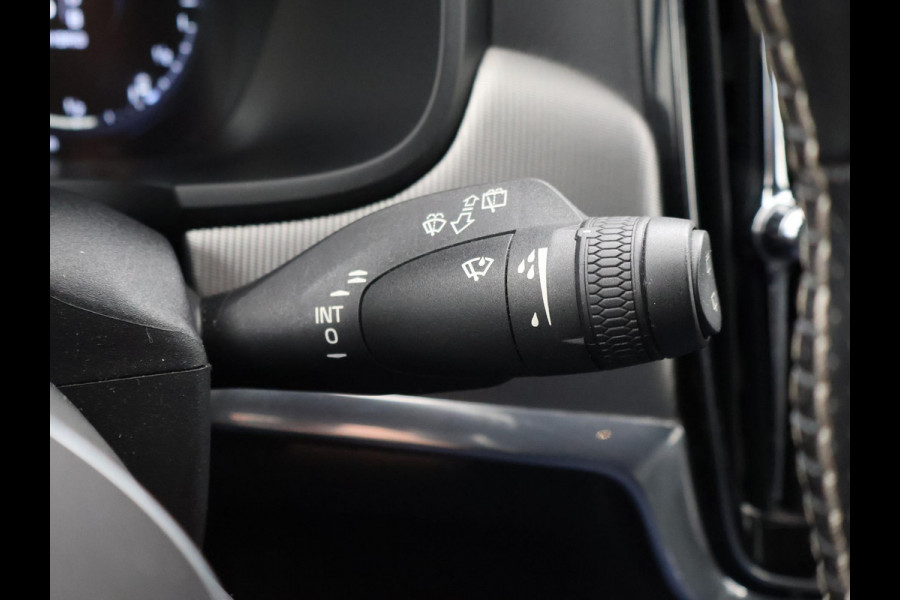 Volvo V90 2.0 T8 AWD 390 PK R-DESIGN + BOWERS & WILKINS | HEAD-UP | ELEK. TREKHAAK | INSCRIPTION BURSTING BLUE METALLIC