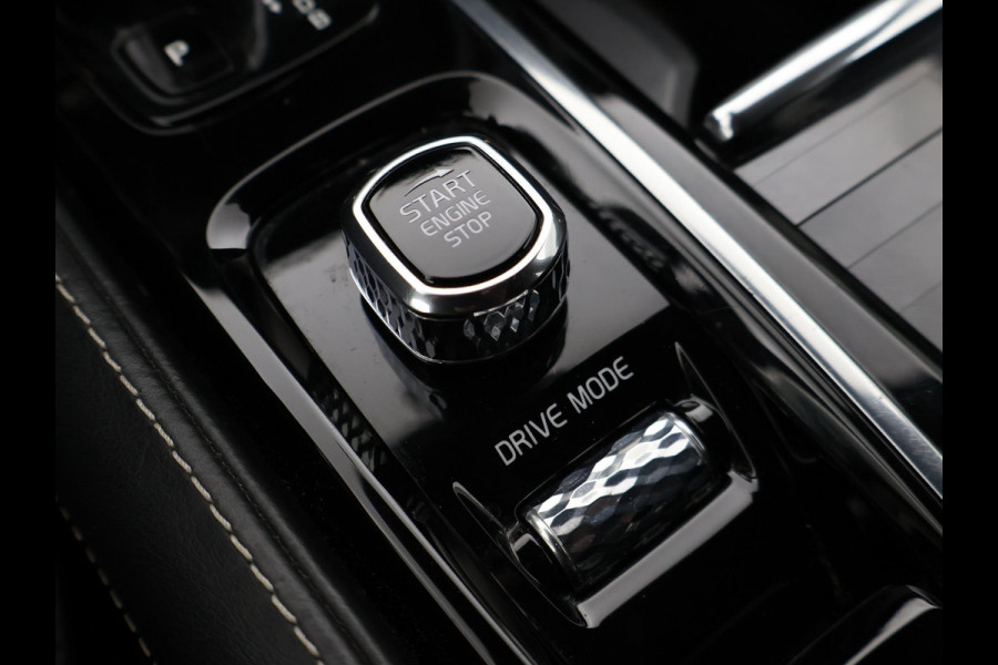 Volvo V90 2.0 T8 AWD 390 PK R-DESIGN + BOWERS & WILKINS | HEAD-UP | ELEK. TREKHAAK | INSCRIPTION BURSTING BLUE METALLIC