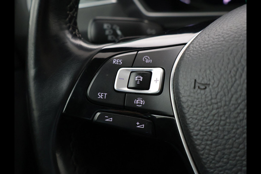 Volkswagen Tiguan 1.5 TSI ACT DSG R-LINE + PANORAMA | LEDER | VIRTUAL COCKPIT | MASSAGE | ADAPTIVE CRUISE