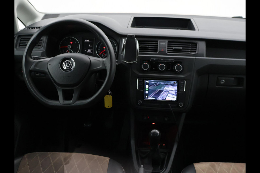 Volkswagen Caddy 2.0 TDI 180 PK + 18 INCH | VERLAAGD | BREMBO | APPLE CARPLAY | TREKHAAK | STOELVERWARMING