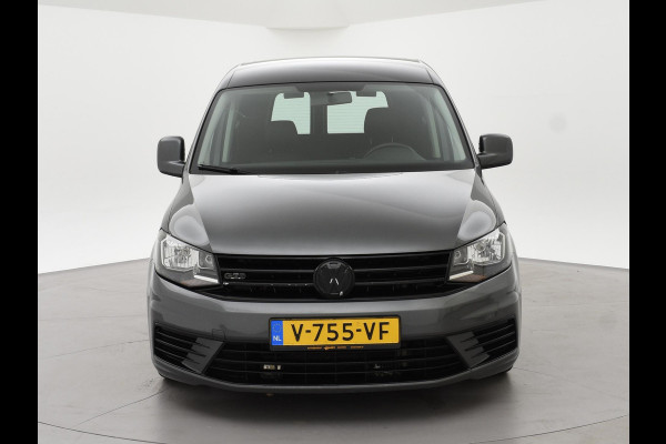 Volkswagen Caddy 2.0 TDI 180 PK + 18 INCH | VERLAAGD | BREMBO | APPLE CARPLAY | TREKHAAK | STOELVERWARMING
