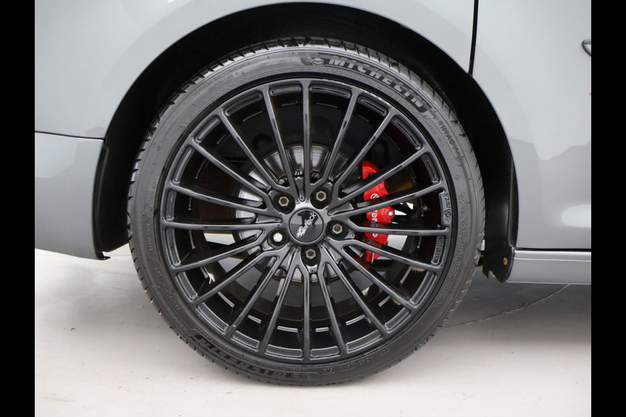 Volkswagen Caddy 2.0 TDI 180 PK + 18 INCH | VERLAAGD | BREMBO | APPLE CARPLAY | TREKHAAK | STOELVERWARMING