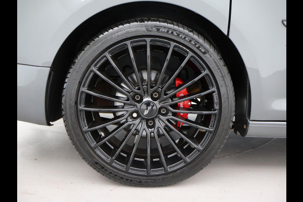 Volkswagen Caddy 2.0 TDI 180 PK + 18 INCH | VERLAAGD | BREMBO | APPLE CARPLAY | TREKHAAK | STOELVERWARMING