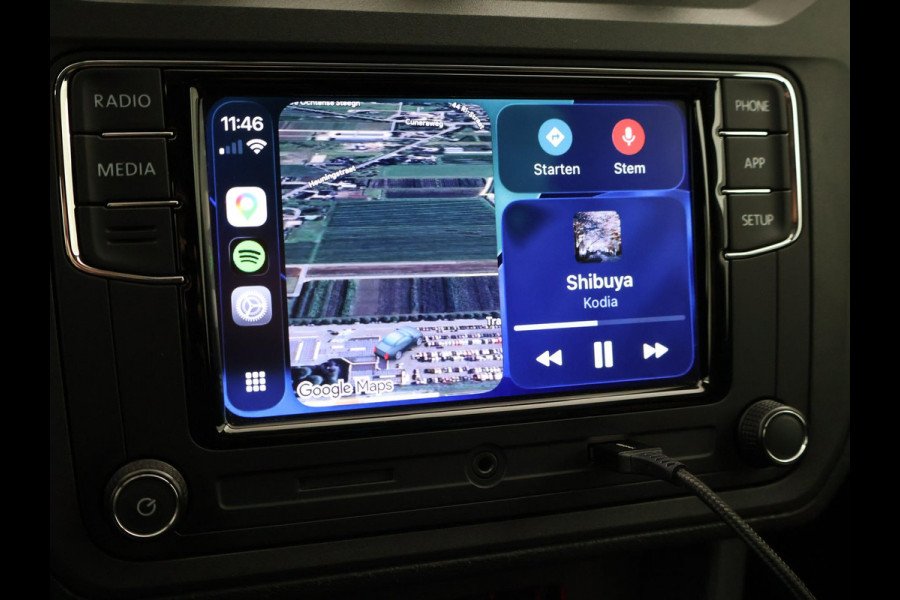 Volkswagen Caddy 2.0 TDI 180 PK + 18 INCH | VERLAAGD | BREMBO | APPLE CARPLAY | TREKHAAK | STOELVERWARMING