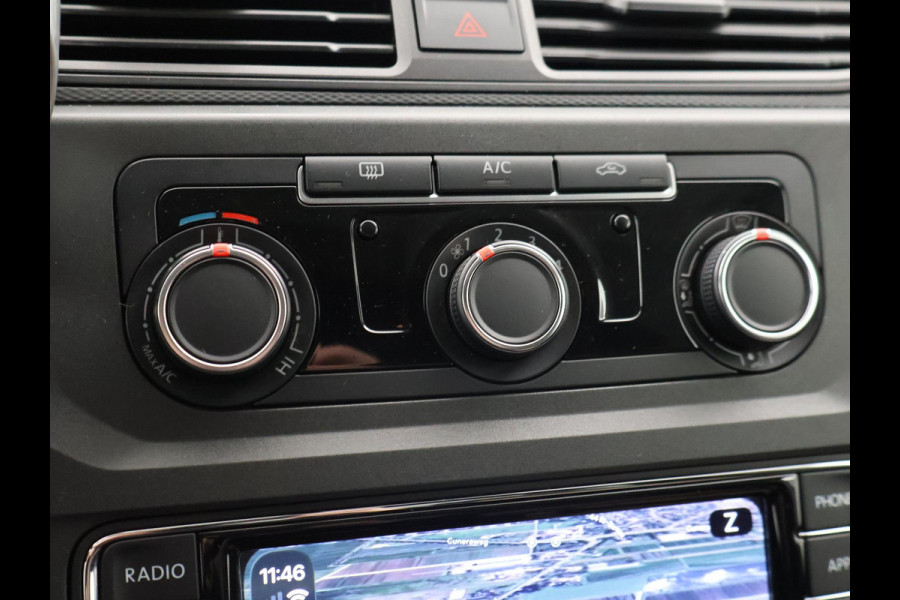 Volkswagen Caddy 2.0 TDI 180 PK + 18 INCH | VERLAAGD | BREMBO | APPLE CARPLAY | TREKHAAK | STOELVERWARMING