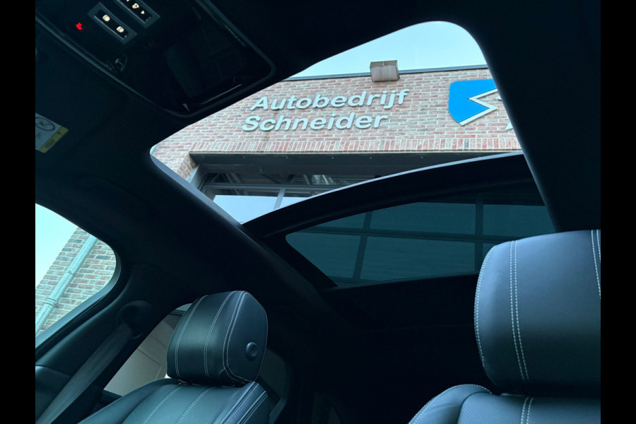 Land Rover Range Rover Velar 3.0 D275 AWD SE Panorama Meridian Dealer O.H