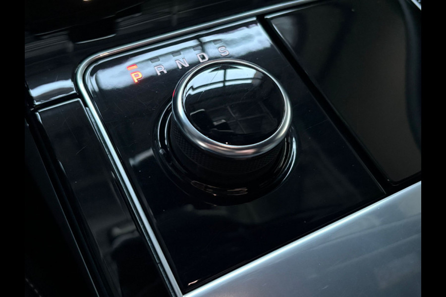 Land Rover Range Rover Velar 3.0 D275 AWD SE Panorama Meridian Dealer O.H