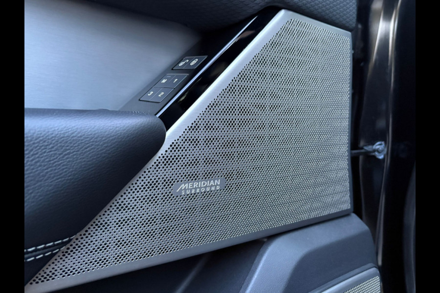 Land Rover Range Rover Velar 3.0 D275 AWD SE Panorama Meridian Dealer O.H