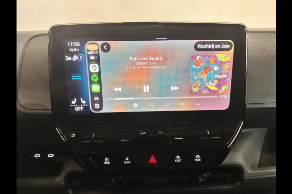 Volkswagen ID. Buzz Cargo 77 kWh Nieuwprijs €71233! Airco Navi Wireless Carplay IQ Light 20" LM Velgen Adaptive Cruise Control PDC VA + Camera Stoelverwarming Voorruit verwarming 3-Zits