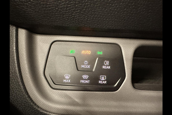 Volkswagen ID. Buzz Cargo 77 kWh Nieuwprijs €71233! Airco Navi Wireless Carplay IQ Light 20" LM Velgen Adaptive Cruise Control PDC VA + Camera Stoelverwarming Voorruit verwarming 3-Zits