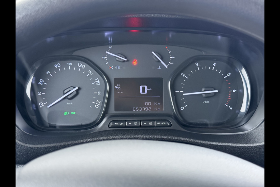 Opel Vivaro 2.0D 145PK L3 Dubbele Cabine 6-Persoons Trekhaak Euro 6 Airco Navi Apple Carplay Android Auto Cruise Control Bluetooth Pdc Betonplex Lat om lat Achterdeuren DAB Privacy Glas 1e Eigenaar Origineel Nederlandse Auto Dealeronderhouden