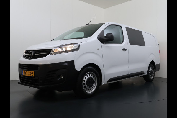 Opel Vivaro 2.0D 145PK L3 Dubbele Cabine 6-Persoons Trekhaak Euro 6 Airco Navi Apple Carplay Android Auto Cruise Control Bluetooth Pdc Betonplex Lat om lat Achterdeuren DAB Privacy Glas 1e Eigenaar Origineel Nederlandse Auto Dealeronderhouden