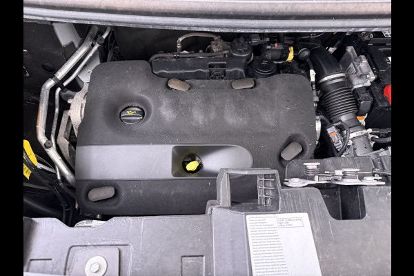 Opel Vivaro 2.0D 145PK L3 Dubbele Cabine 6-Persoons Trekhaak Euro 6 Airco Navi Apple Carplay Android Auto Cruise Control Bluetooth Pdc Betonplex Lat om lat Achterdeuren DAB Privacy Glas 1e Eigenaar Origineel Nederlandse Auto Dealeronderhouden